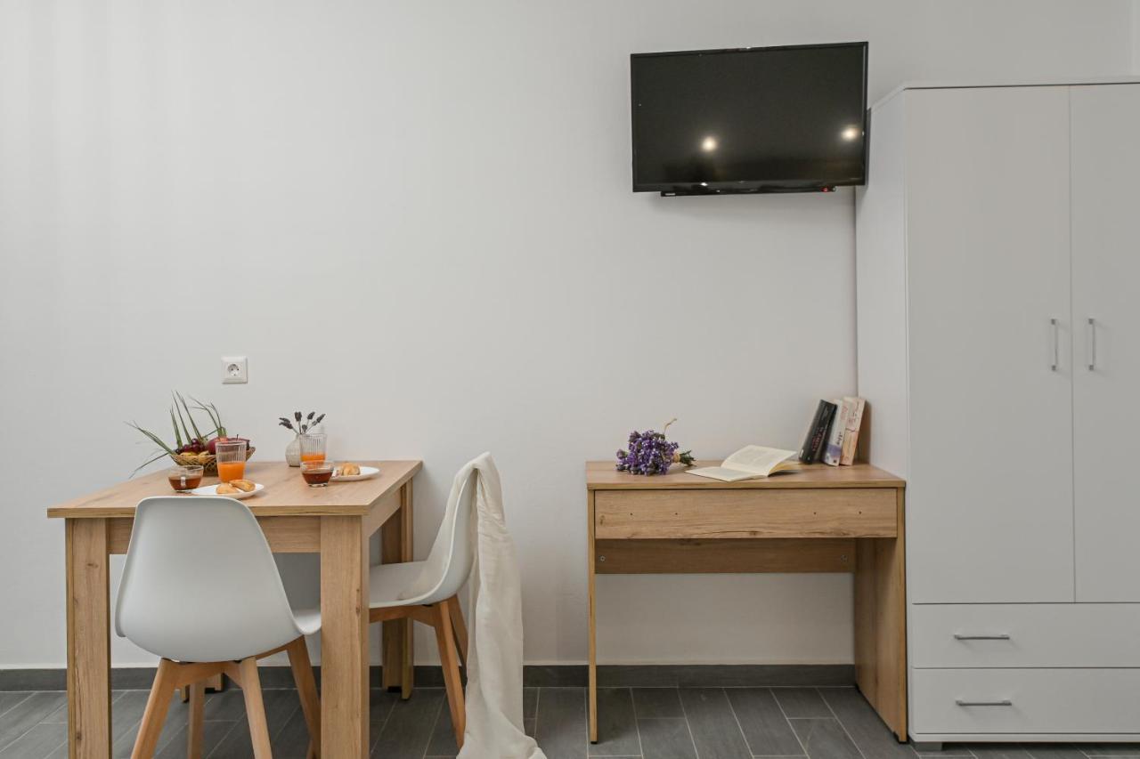 Vive Mare Plaka II Aparthotel ภายนอก รูปภาพ