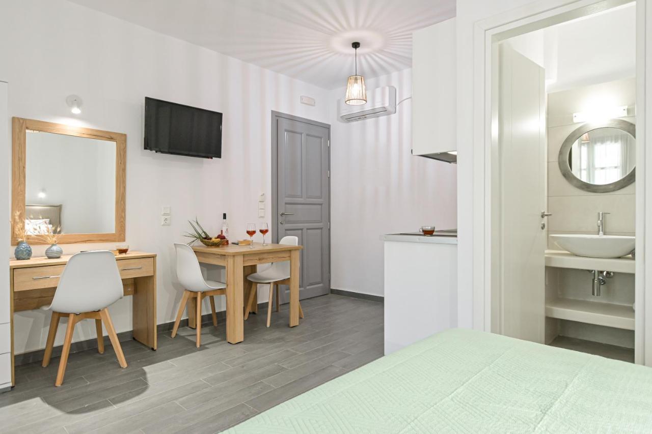 Vive Mare Plaka II Aparthotel ภายนอก รูปภาพ