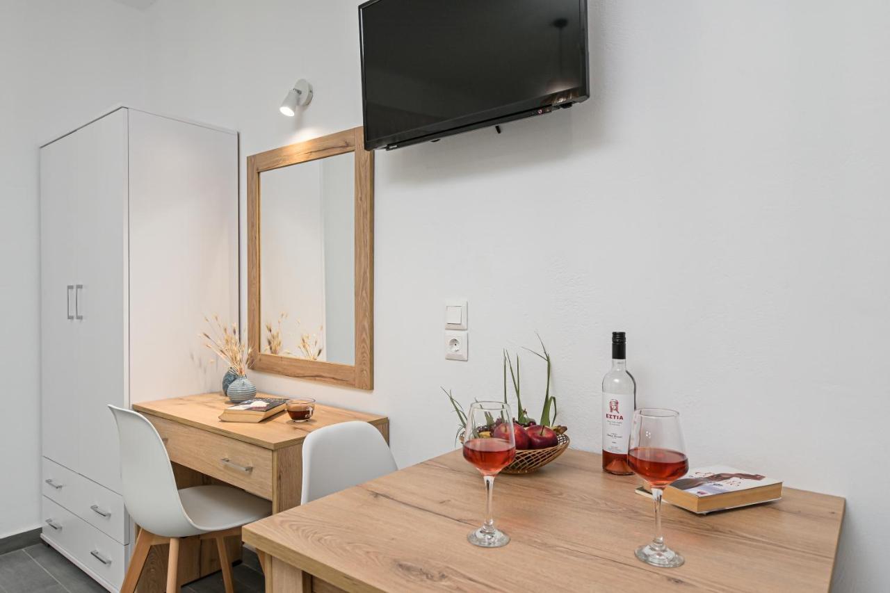 Vive Mare Plaka II Aparthotel ภายนอก รูปภาพ