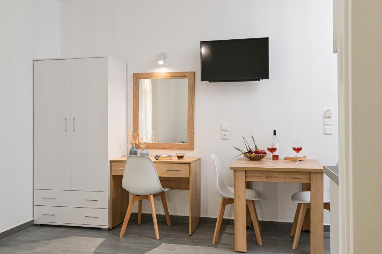 Vive Mare Plaka II Aparthotel ภายนอก รูปภาพ