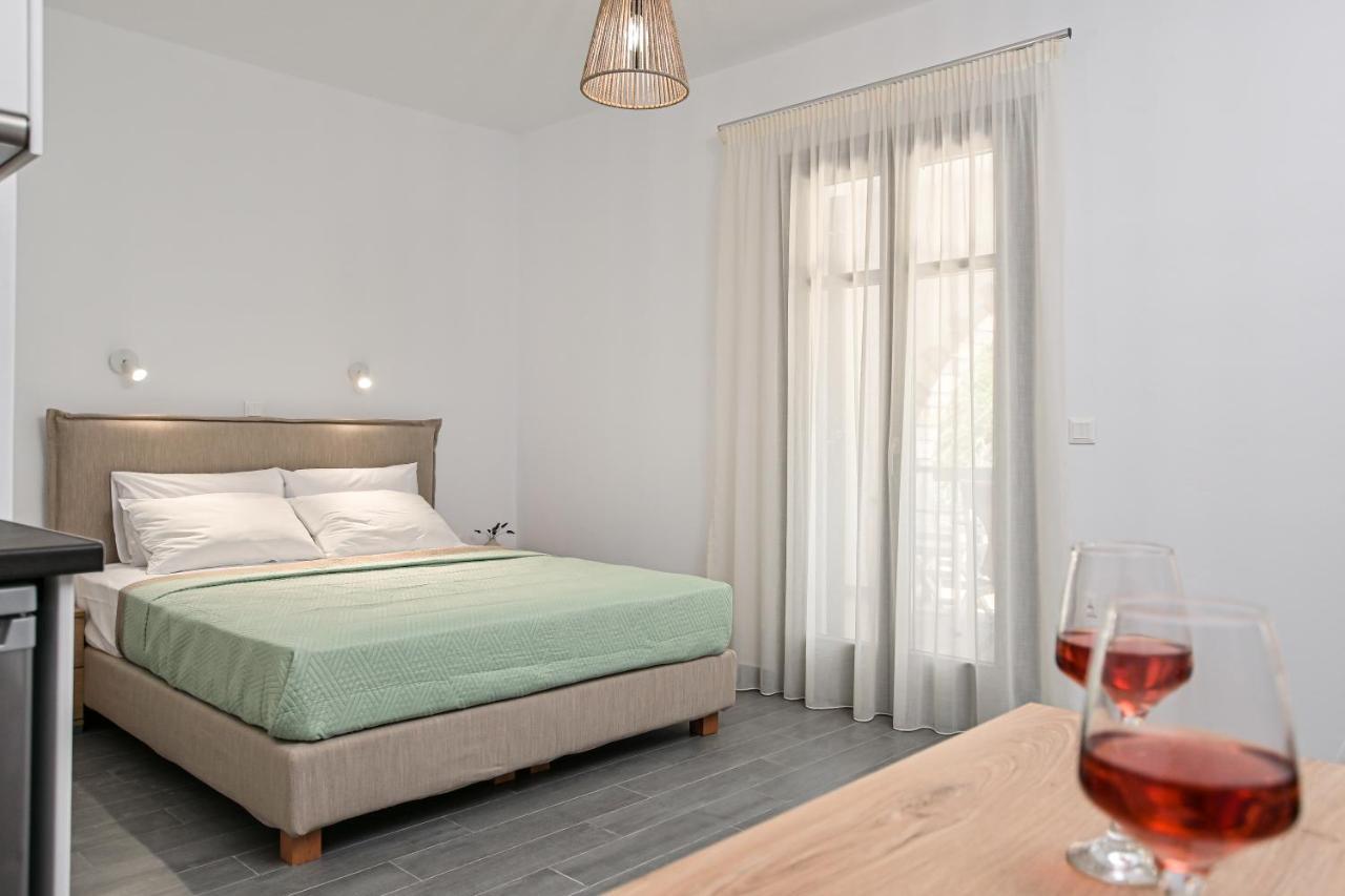Vive Mare Plaka II Aparthotel ภายนอก รูปภาพ