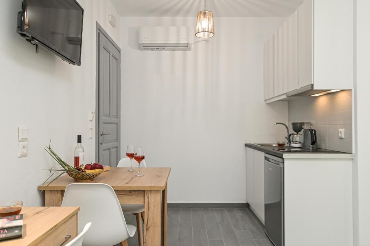Vive Mare Plaka II Aparthotel ภายนอก รูปภาพ